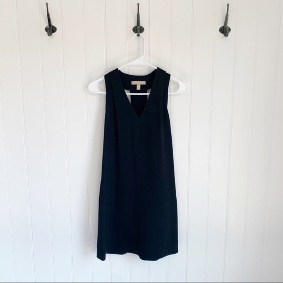Banana Republic V Neck Black Dress Size 0P - Picture 1 of 9